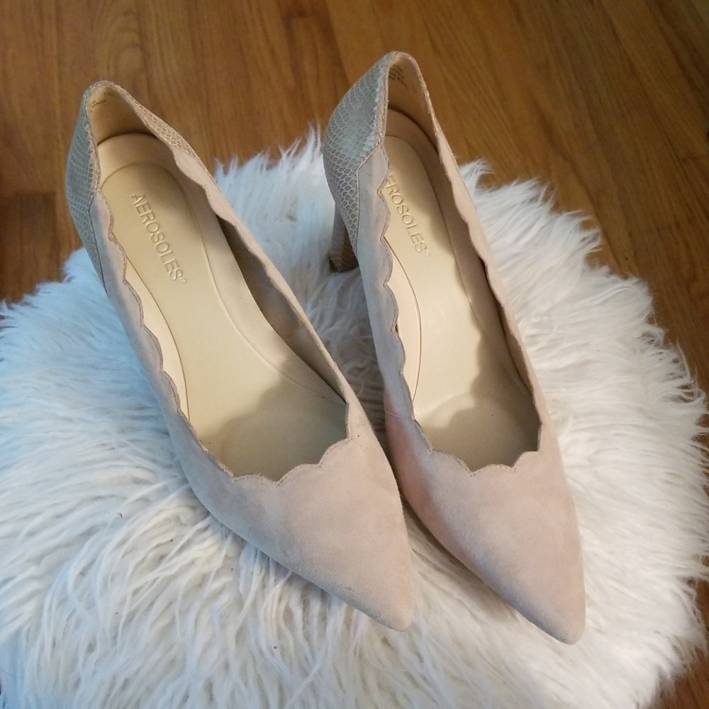 Aerosoles Taxi Ride Pump